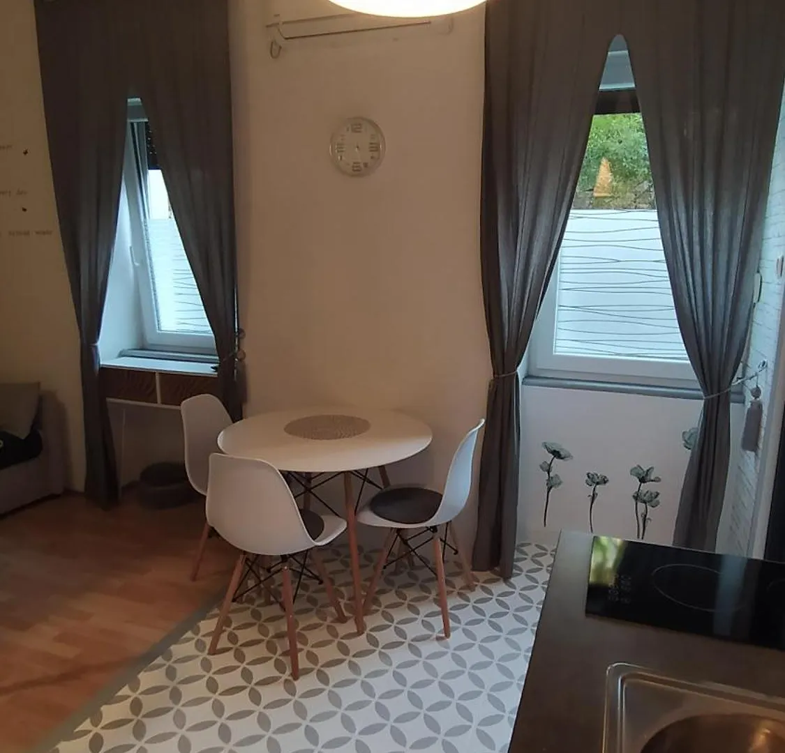 Studio Apartment Lumen Pula
